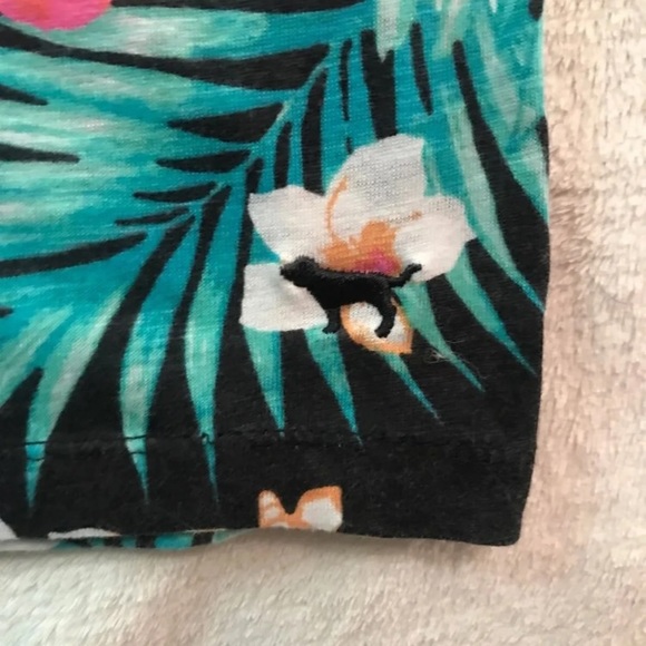 Pink - Picture 4 of 4